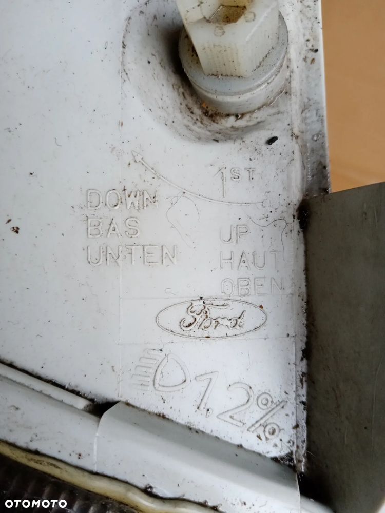 Lampa prawy przód przednia prawa Ford Escort MK7 - 3