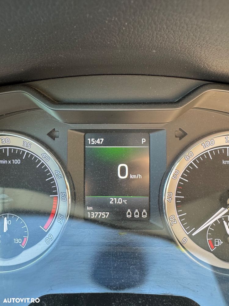 Skoda Octavia 1.6 TDI DSG Style - 13