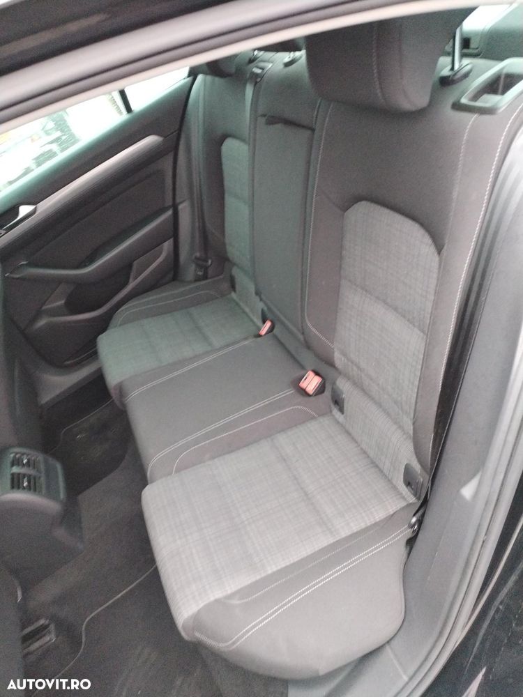Volkswagen Passat 2.0 TDI DSG Highline - 6