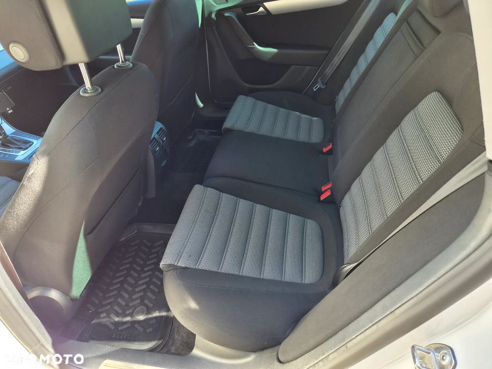 Volkswagen Passat Alltrack 2.0 TDI 4Motion DSG BlueMotion Tec - 12