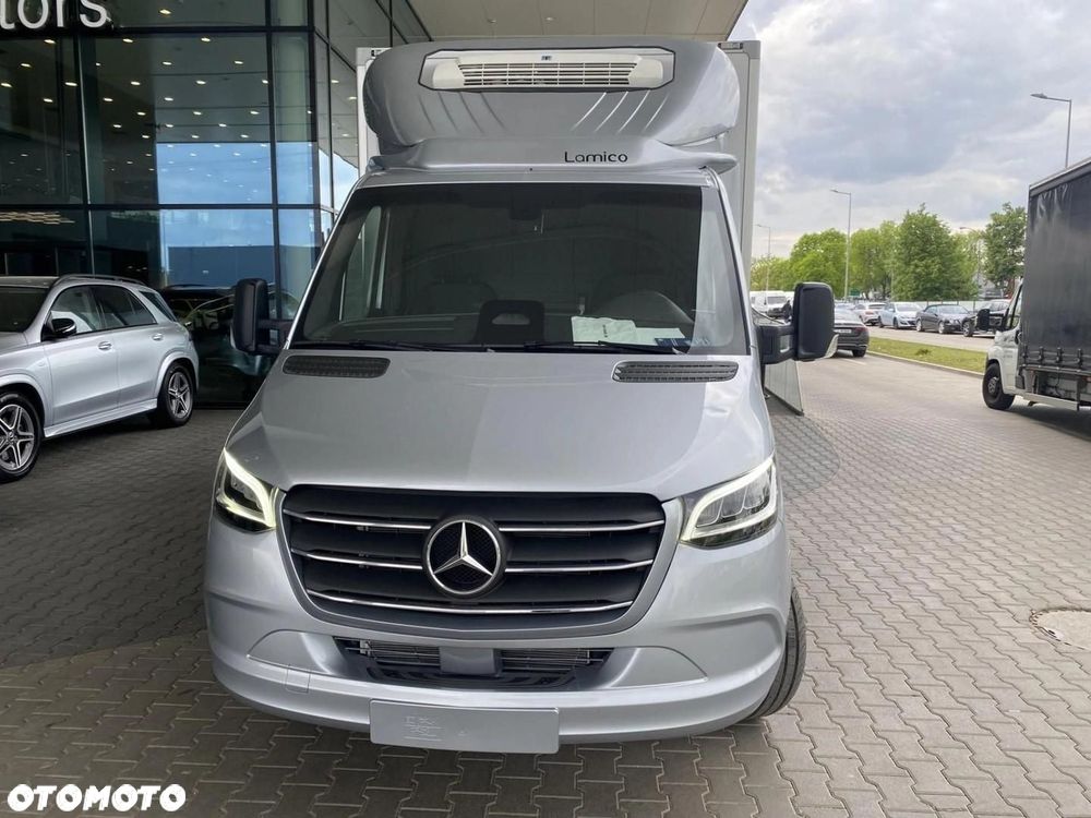 Mercedes-Benz Sprinter - 8