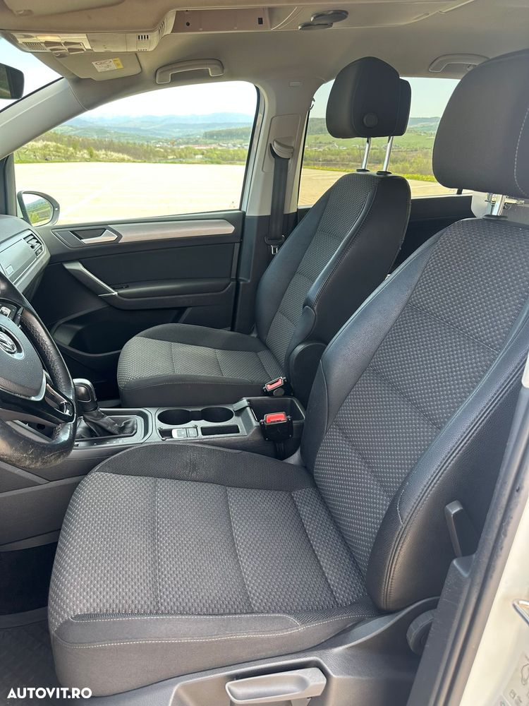 Volkswagen Touran 2.0 TDI DSG Comfortline - 9