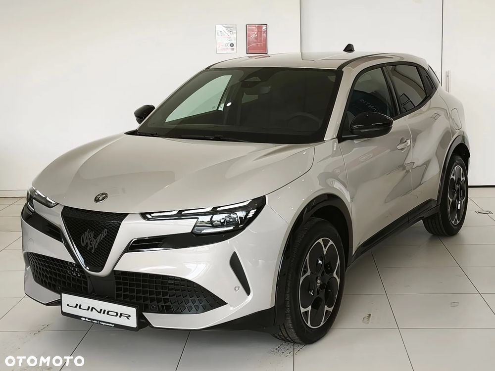Alfa Romeo Junior 1.2 mHEV Sprint eDCT - 1