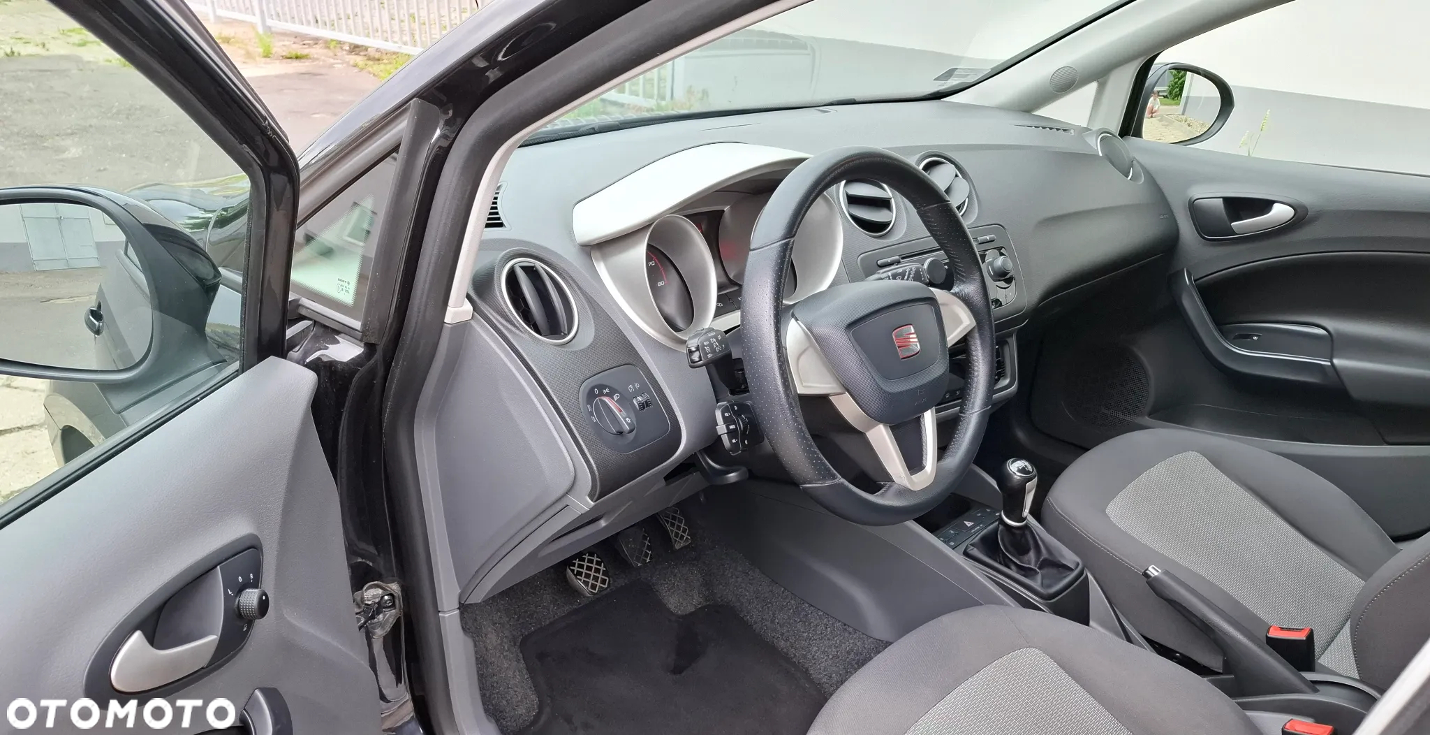 Seat Ibiza 1.4 16V Style - 10