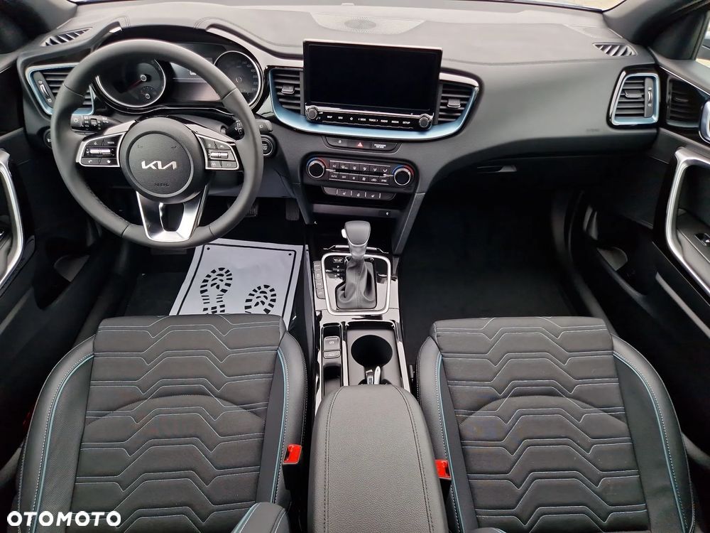 Kia XCeed - 21