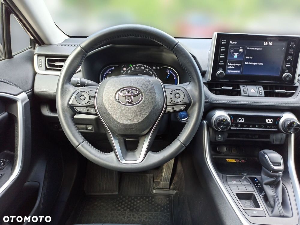 Toyota RAV4 - 11