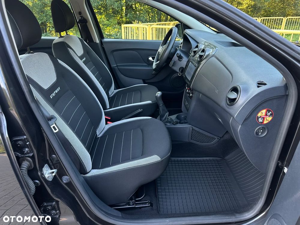 Dacia Sandero Stepway TCe 90 S&S Prestige - 8