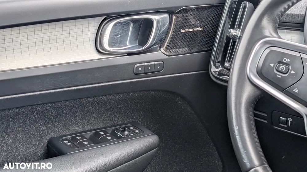 Volvo XC 40 T5 AWD Geartronic Momentum Pro - 14