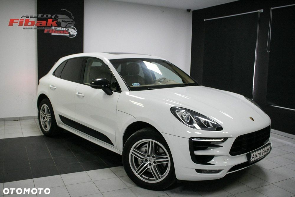 Porsche Macan - 1