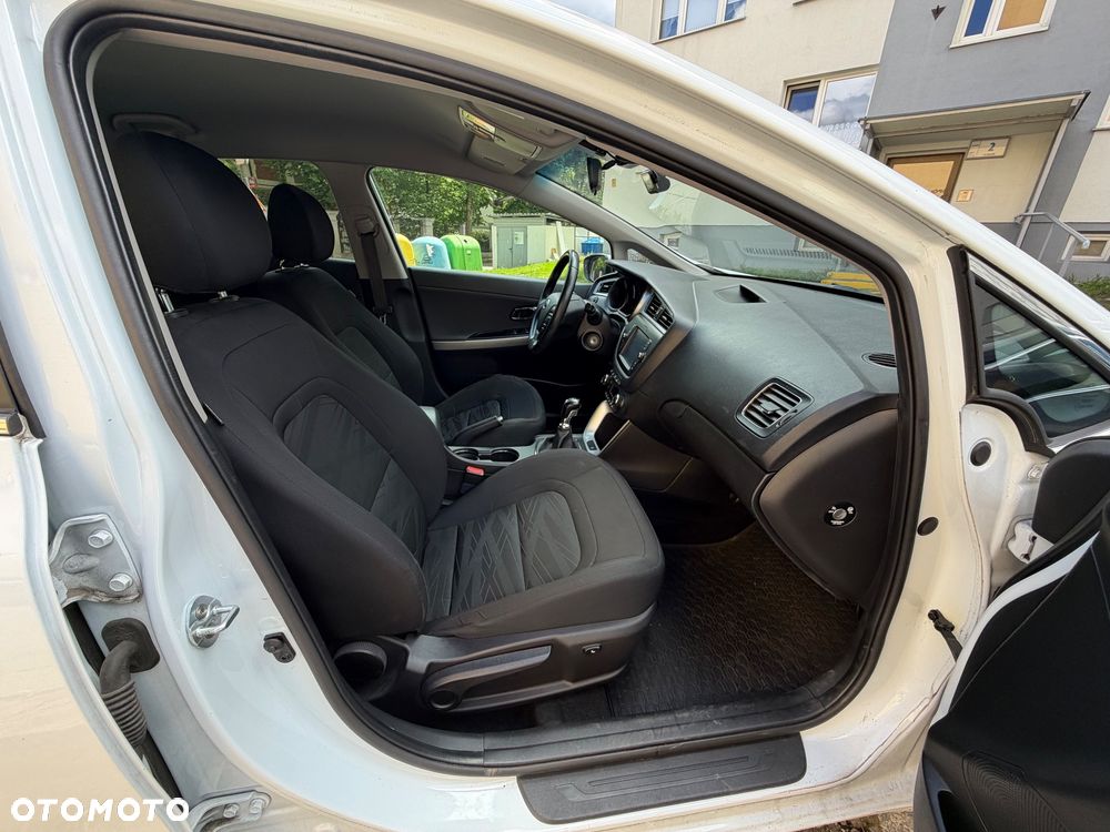 Kia Ceed 1.6 GDI Smart Plus - 11