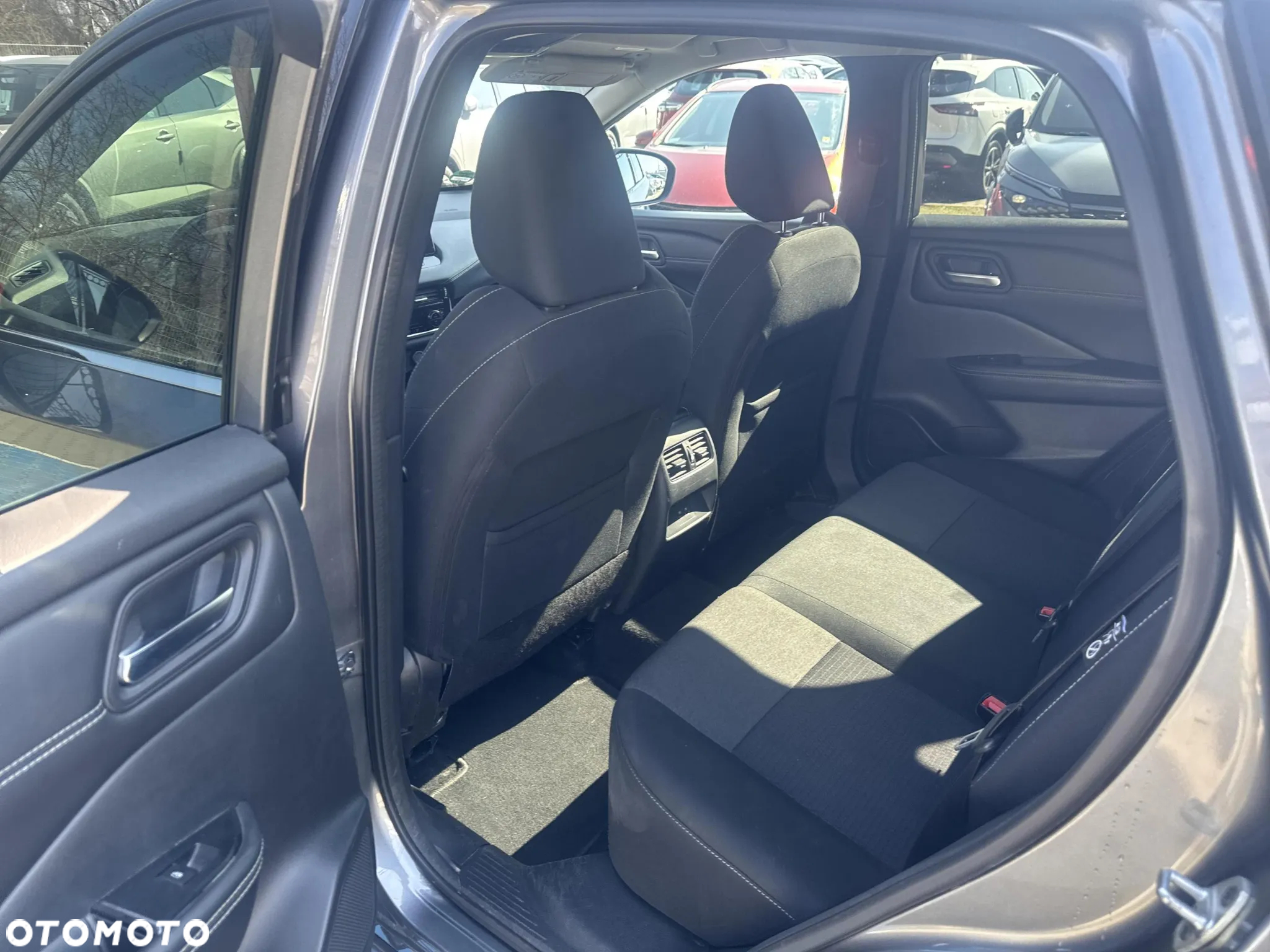 Nissan Qashqai 1.3 DIG-T mHEV N-Connecta Xtronic - 9