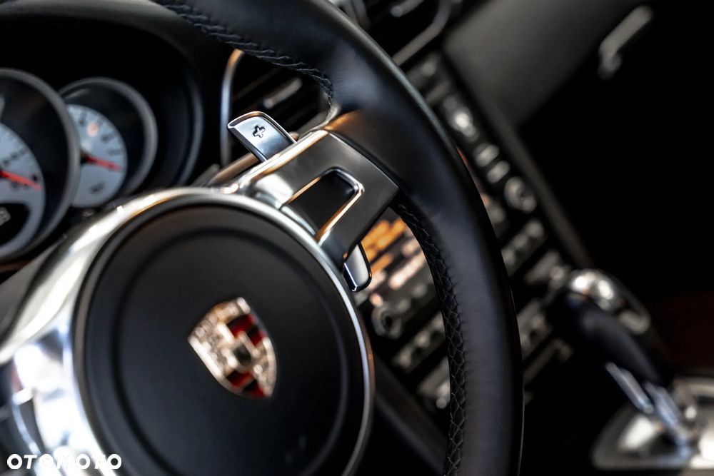 Porsche 911 Turbo PDK - 26
