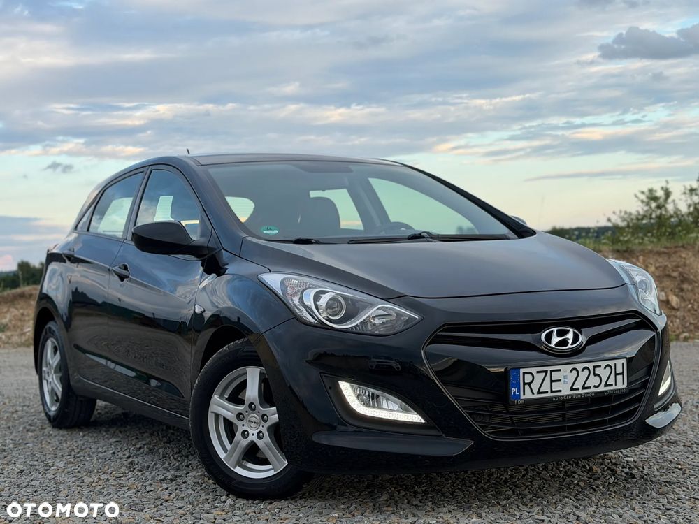 Hyundai i30 1.4 Classic + - 12