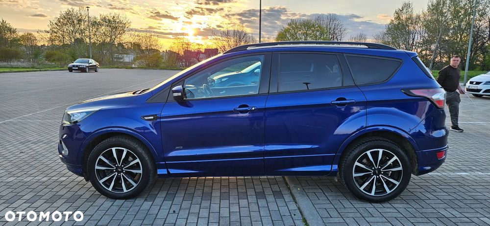 Ford Kuga 2.0 TDCi 4x4 ST-Line - 25