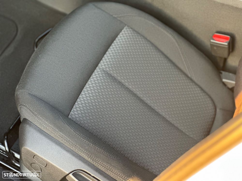 BMW 118 i Advantage - 22