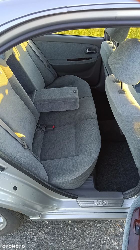 Kia Magentis 2.0 (air4) / Gold - 13