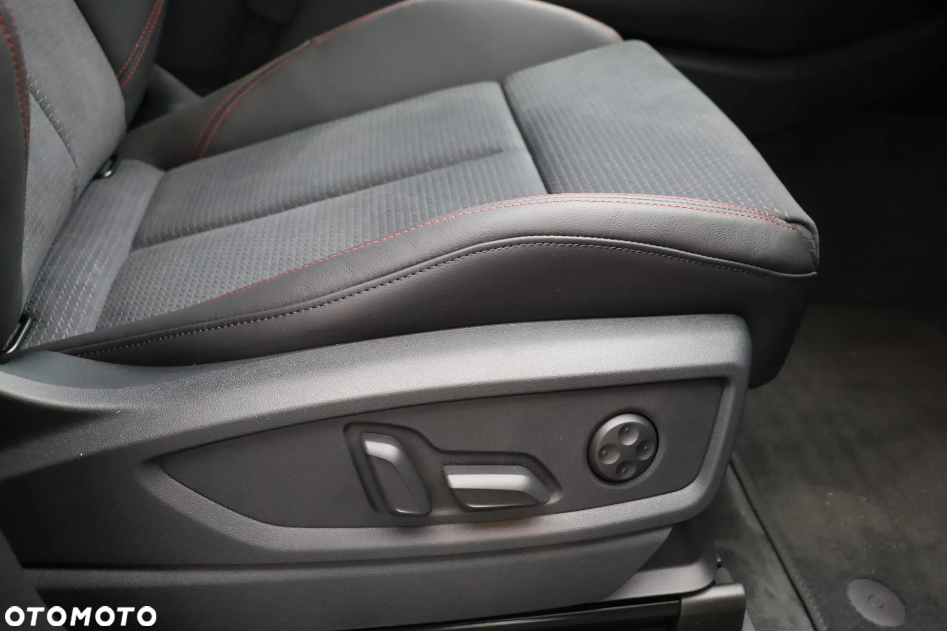 Audi SQ5 TDI quattro tiptronic - 16