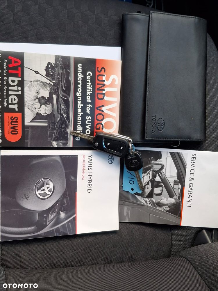 Toyota Yaris 1.5 VVT-i Luxe - 30