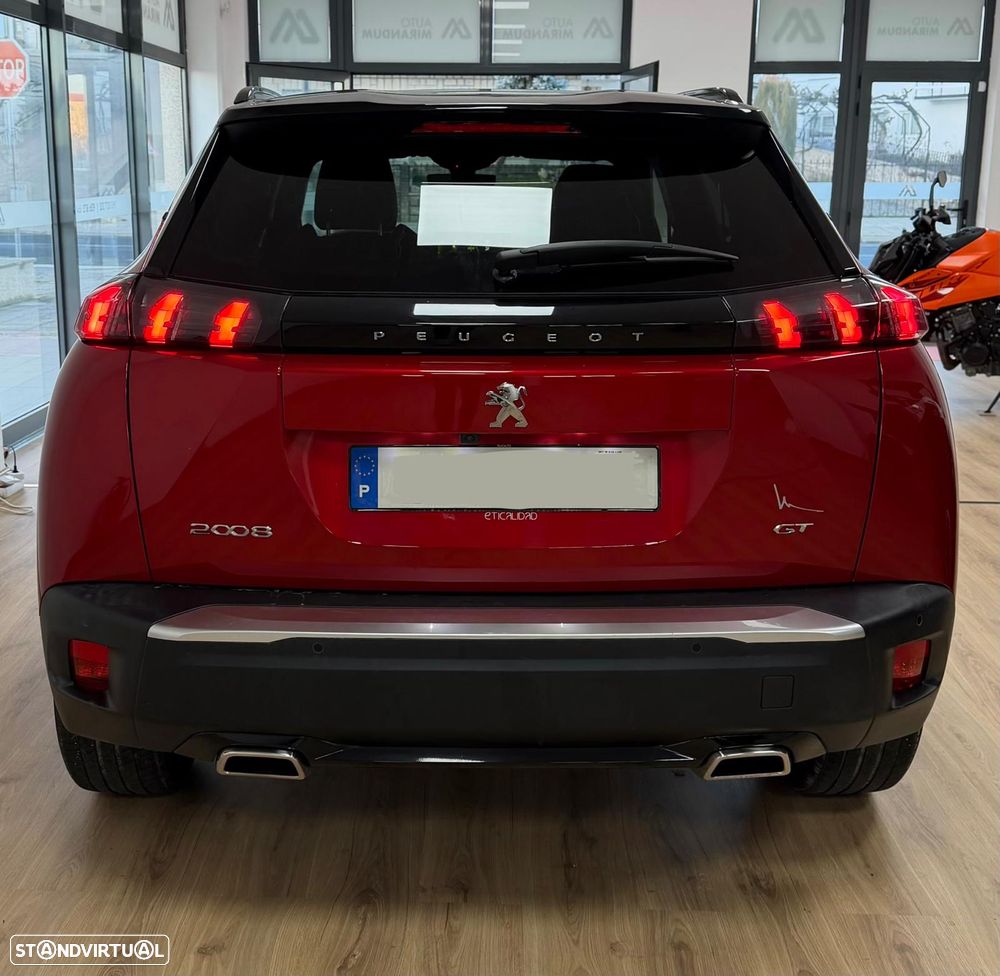 Peugeot 2008 PureTech 130 EAT8 GT - 3