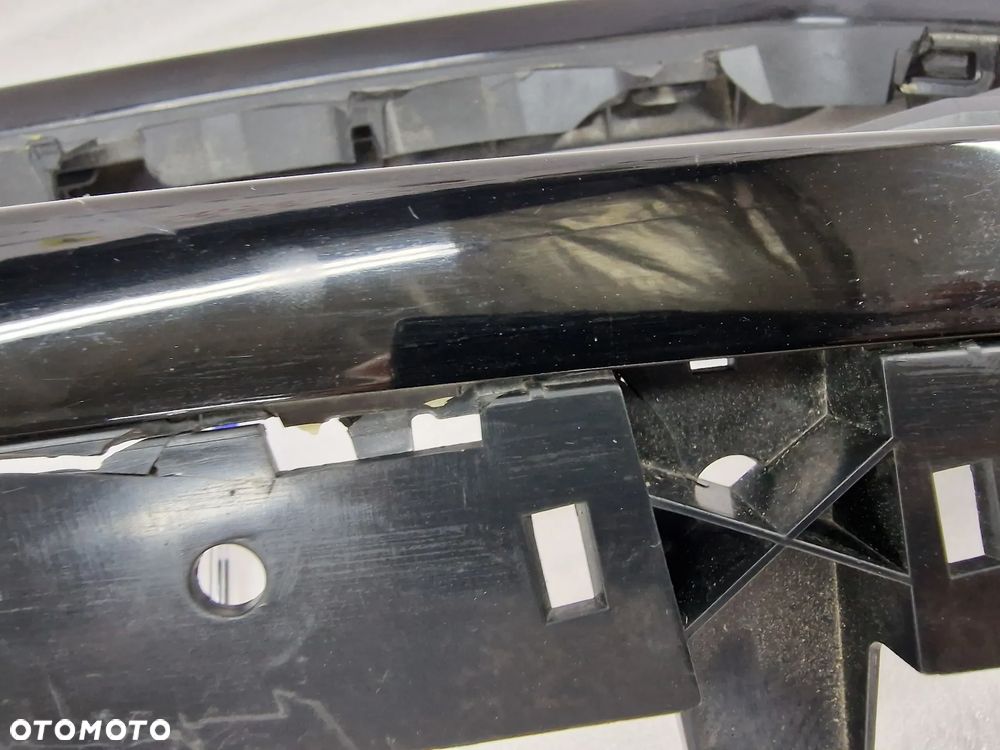 SEAT LEON 3 III LIFT CUPRA RAMKA ATRAPY / GRILLA PRZEDNIEGO PRZÓD "CZARNA" , NR 5F0853654K , NR AUKCJI GR176 - 22