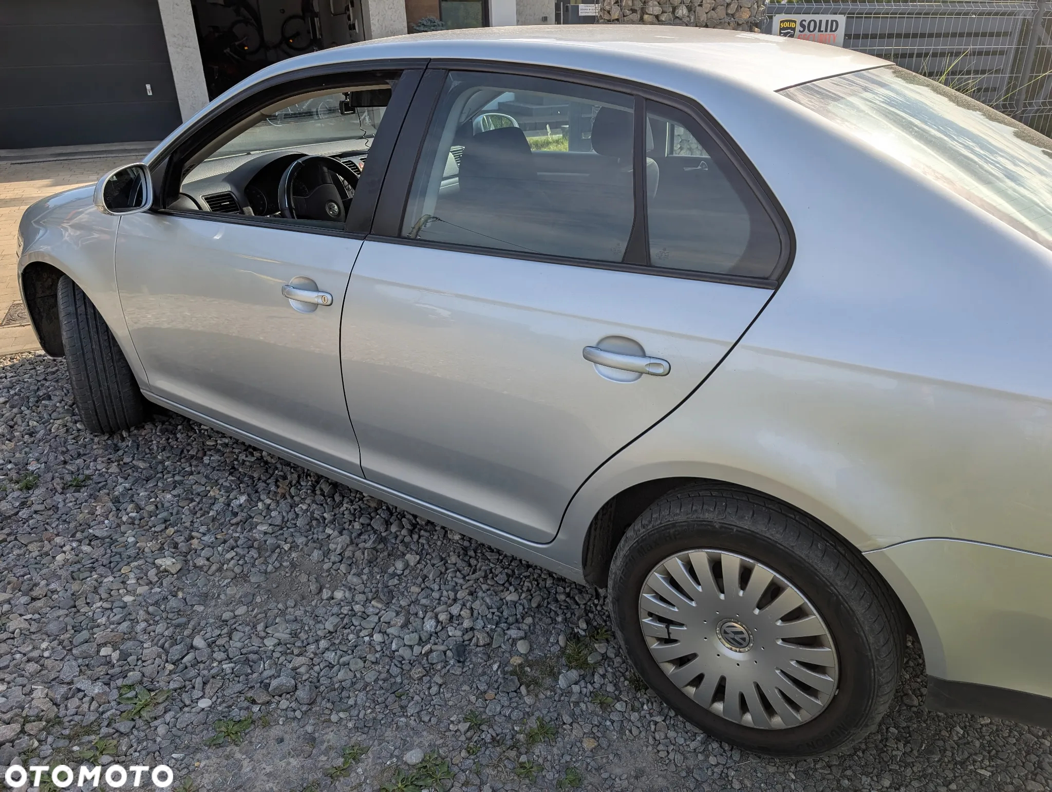 Volkswagen Jetta 1.6 Comfortline - 3