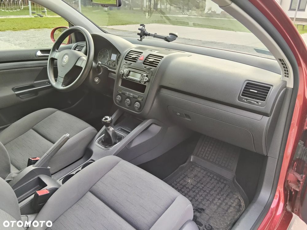 Volkswagen Golf - 11