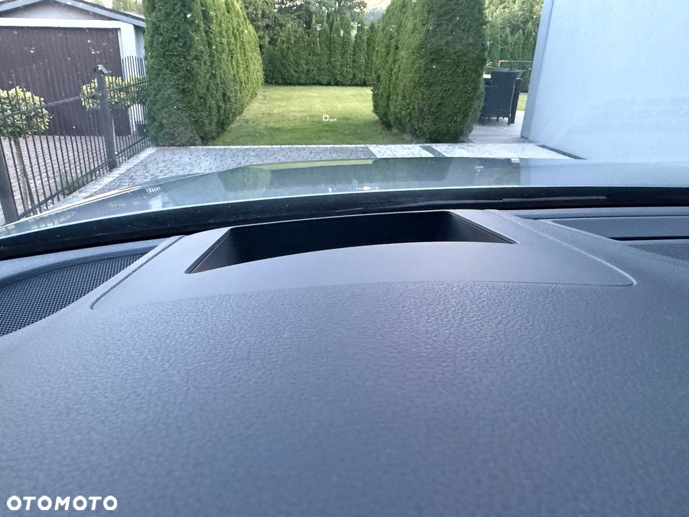 Audi A4 Avant 2.0 TDI ultra S tronic sport - 12