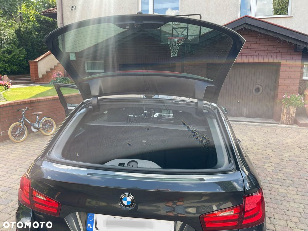 BMW Seria 5 520d Touring Modern Line - 14