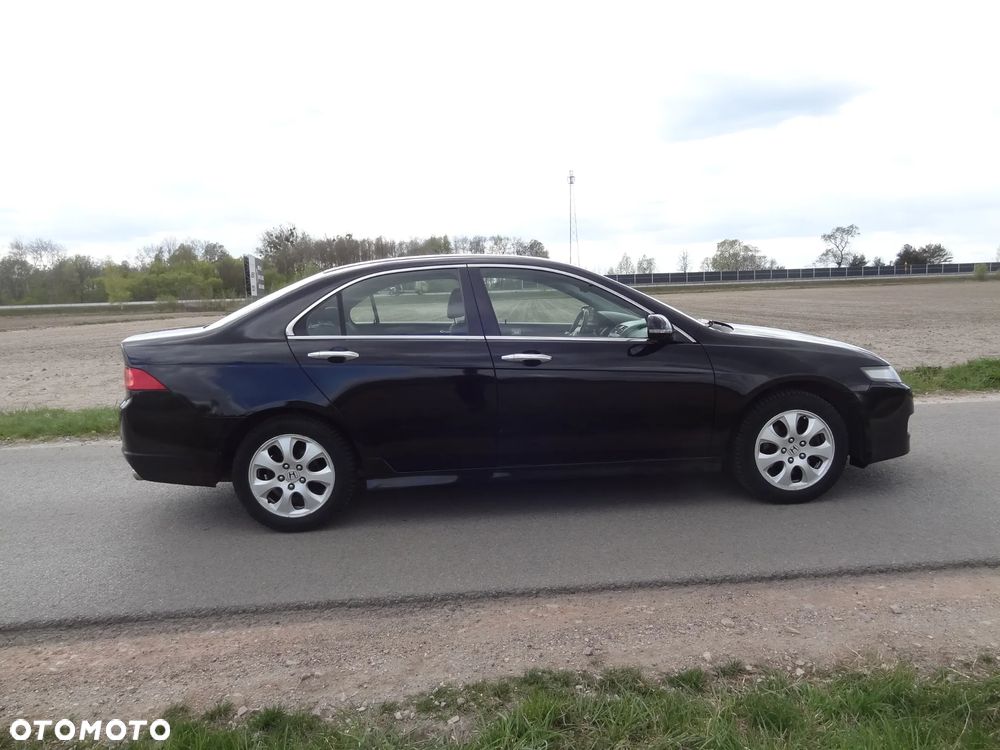 Honda Accord 2.0 Executive - 4