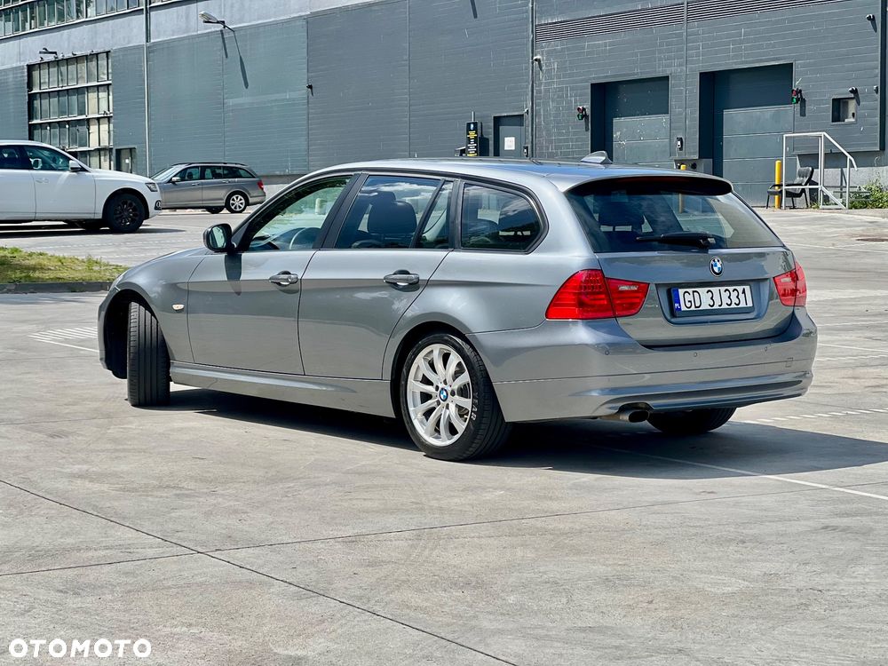 BMW Seria 3 318d - 2