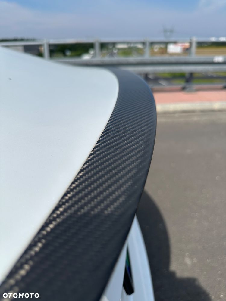 Tesla Model 3 - 7