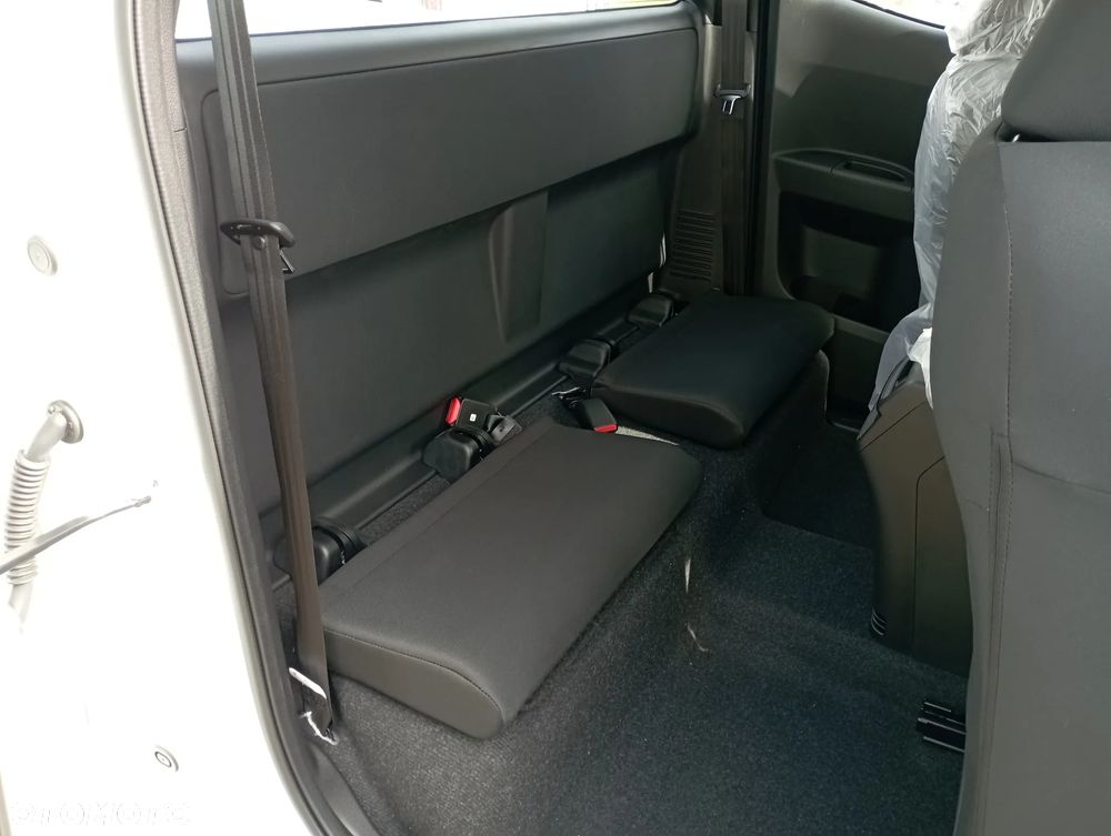 Isuzu D-Max 1.9 EC LS - 30