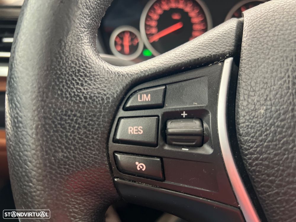 BMW 320 Gran Turismo d Line Luxury - 21