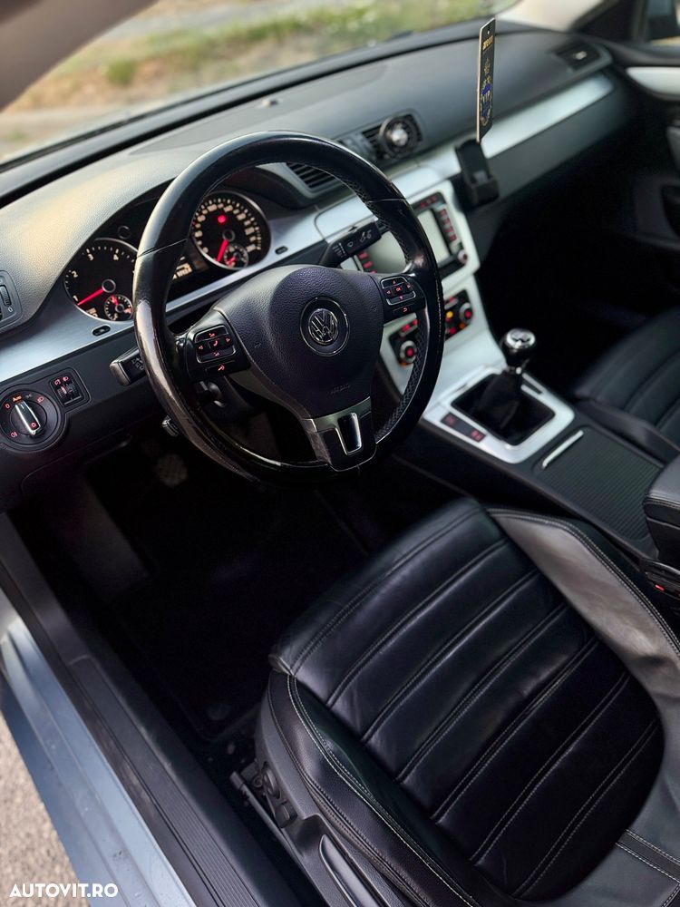 Volkswagen Passat CC 2.0 TDI - 16