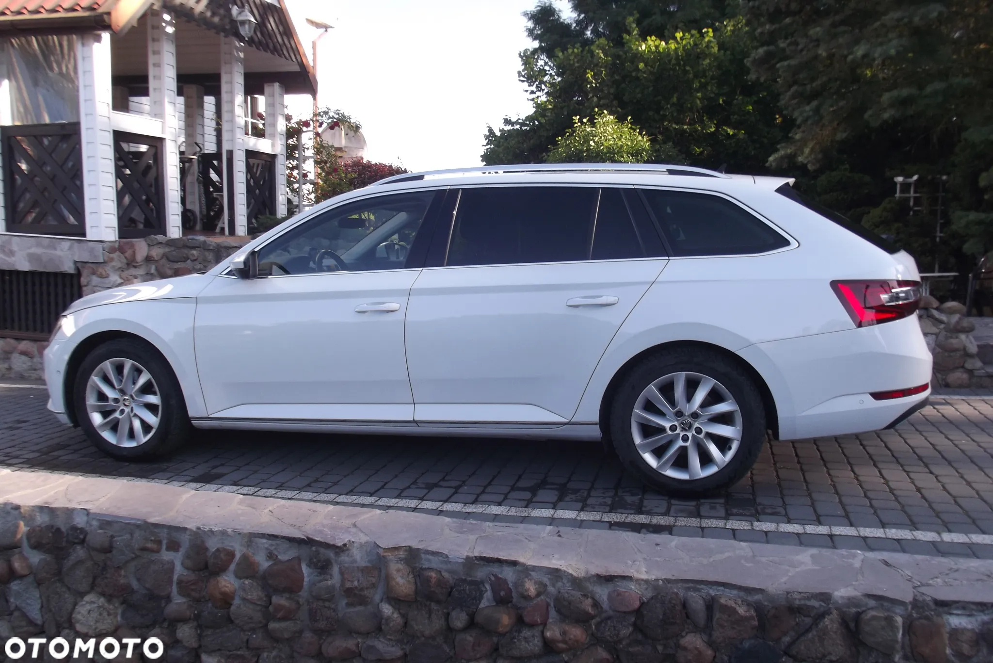 Skoda Superb 2.0 TDI Style DSG7 - 12