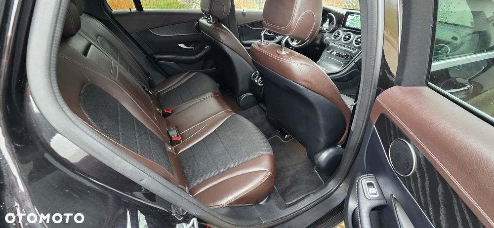 Mercedes-Benz GLC - 13