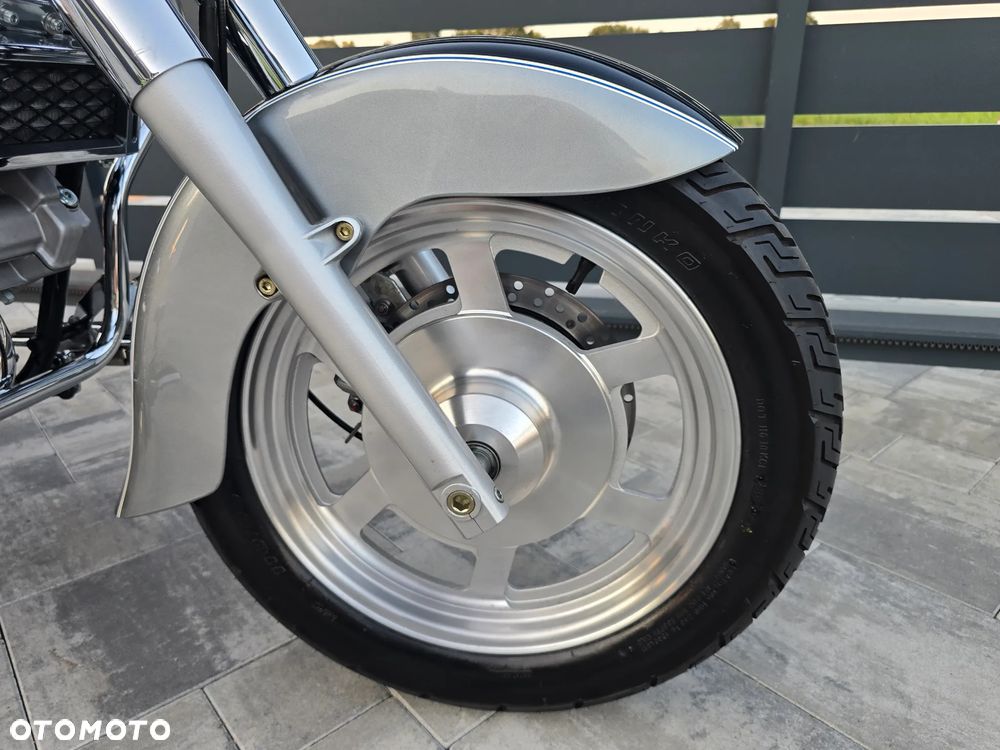 Hyosung GV - 13