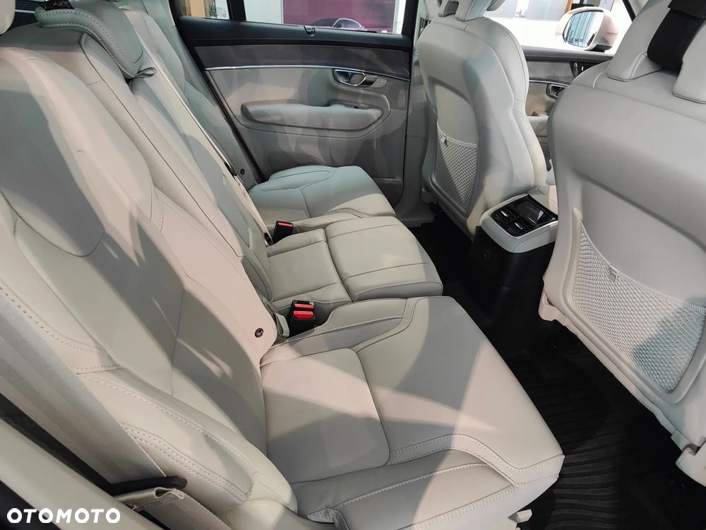 Volvo XC 90 T8 AWD Plug-In Hybrid Ultra Bright 7os - 11
