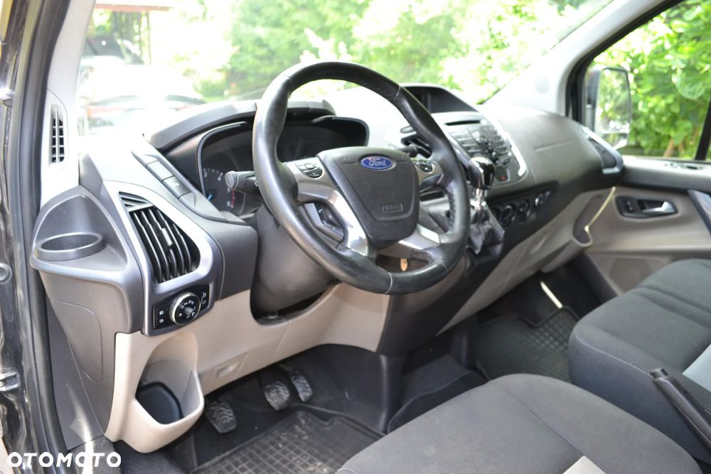 Ford Tourneo Custom 320 L2H1 VA Titanium - 9