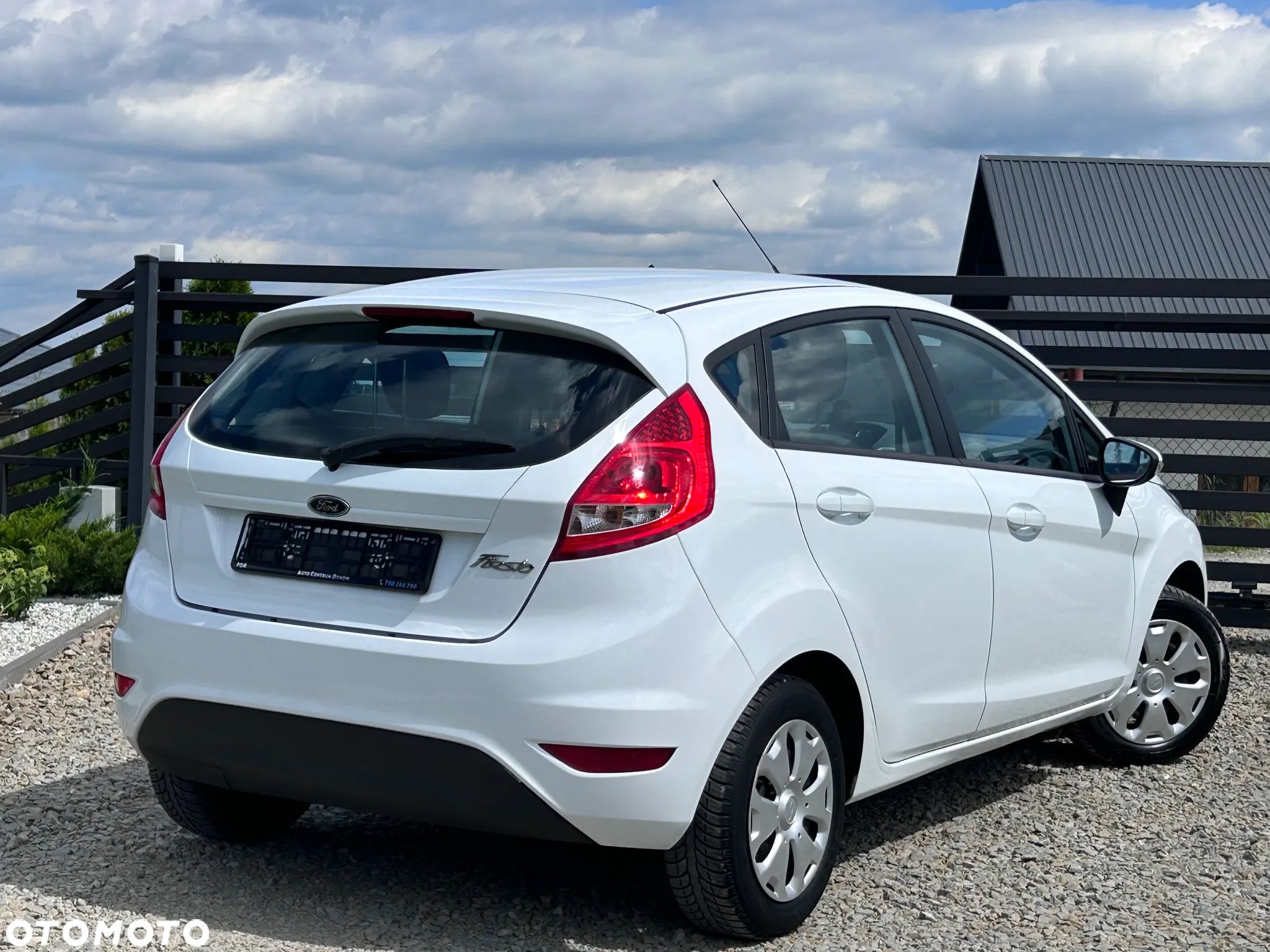 Ford Fiesta 1.25 Ambiente - 18