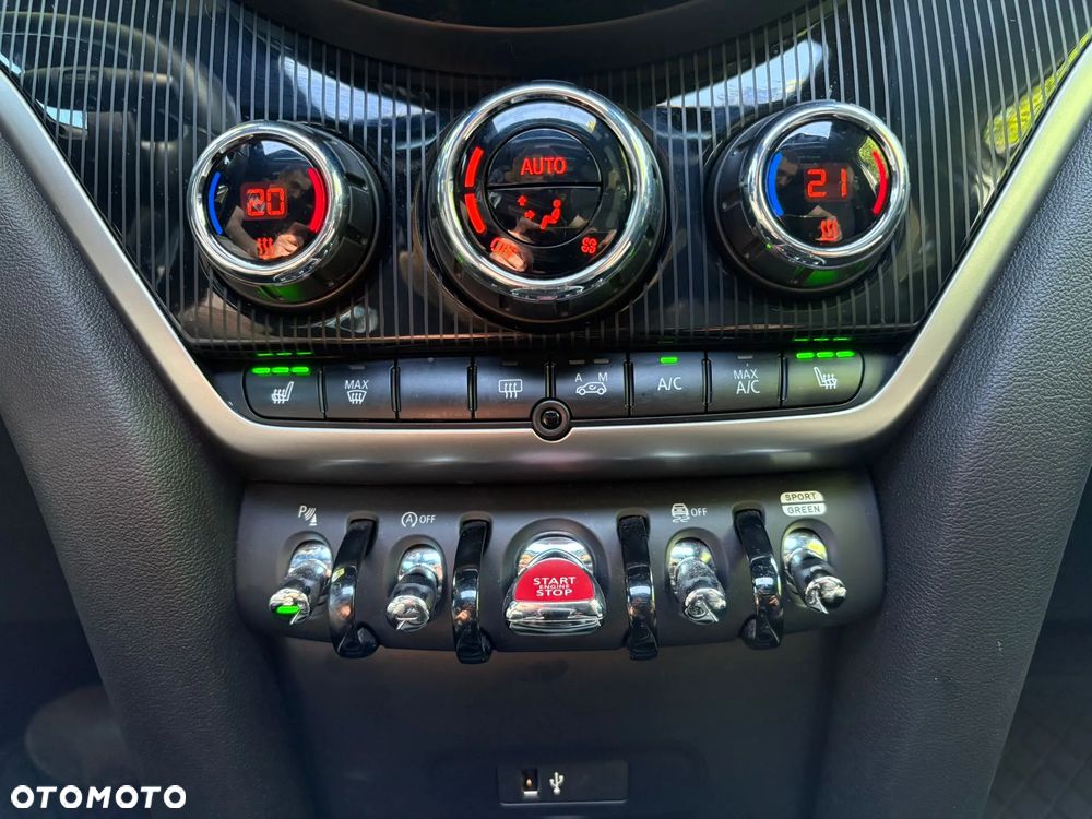 MINI Countryman Cooper S All4 Essential Trim - 27