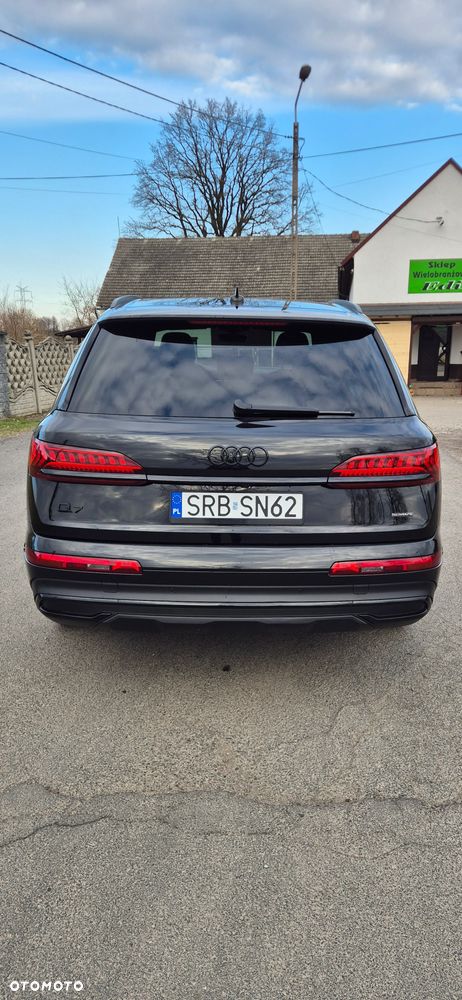Audi Q7 - 7