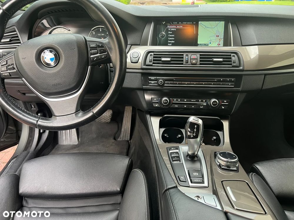 BMW Seria 5 530d Touring - 4