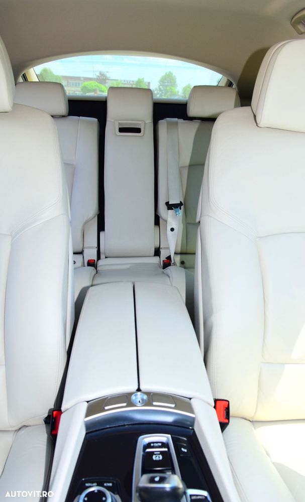 BMW Seria 5 520d - 23