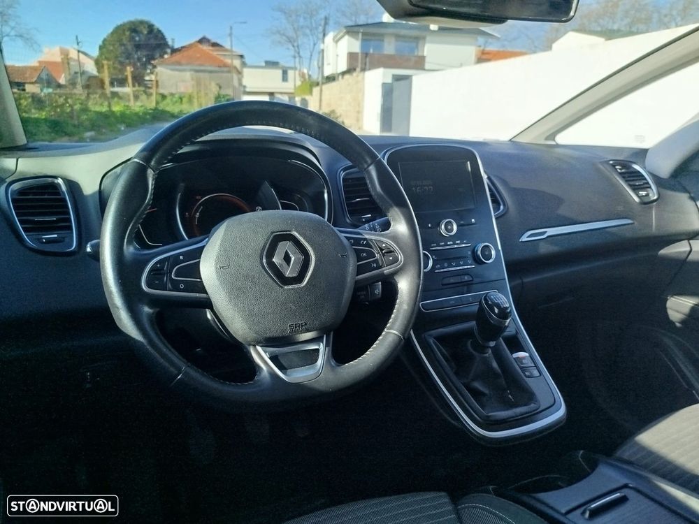 Renault Grand Scénic 1.5 dCi Dynamique S SS - 17