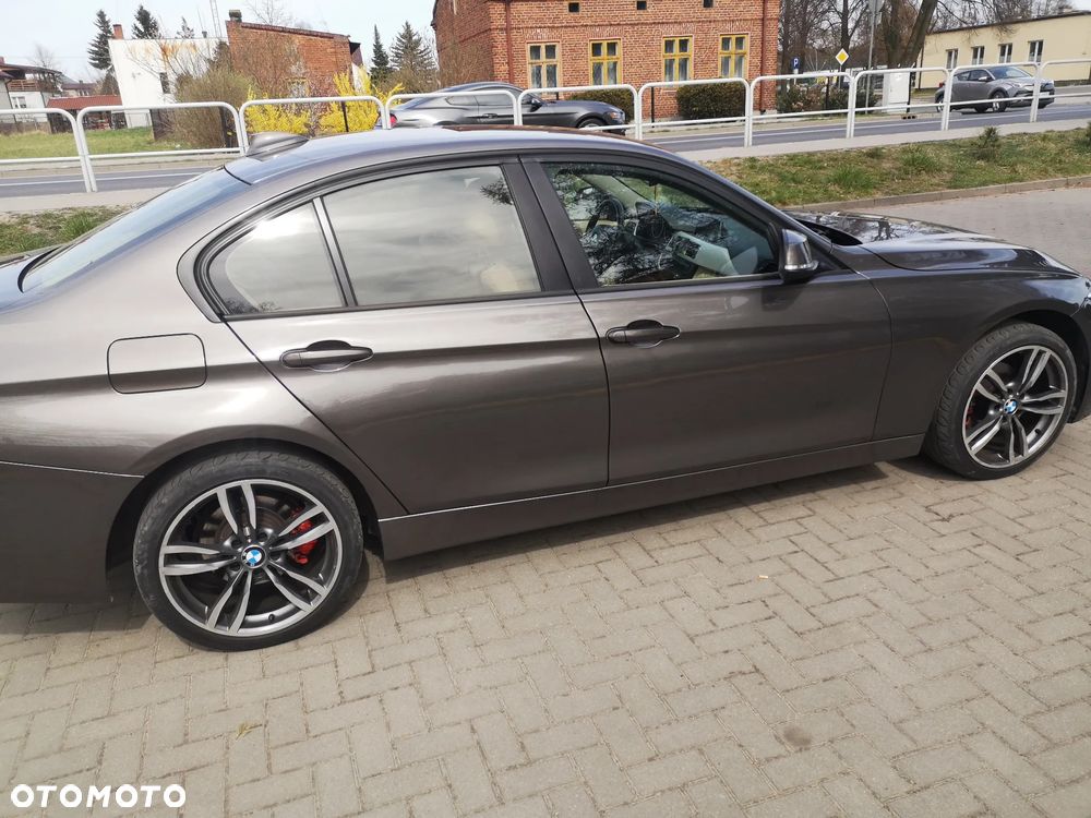 BMW Seria 3 - 18