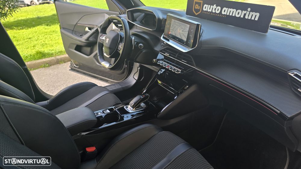 Peugeot 2008 1.2 PureTech GT Line EAT8 - 24