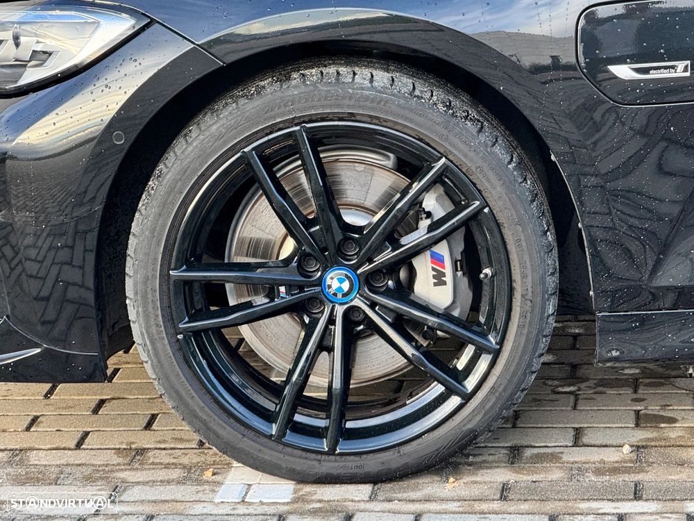 BMW 330 e Auto - 17