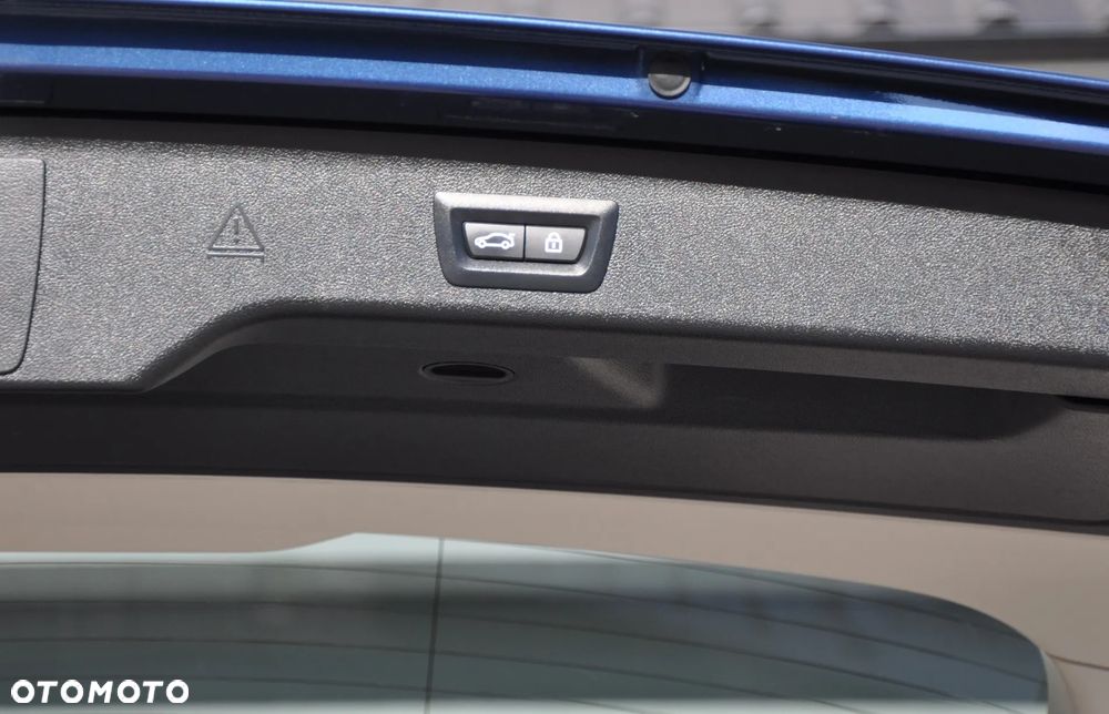 BMW Seria 5 520d mHEV - 35