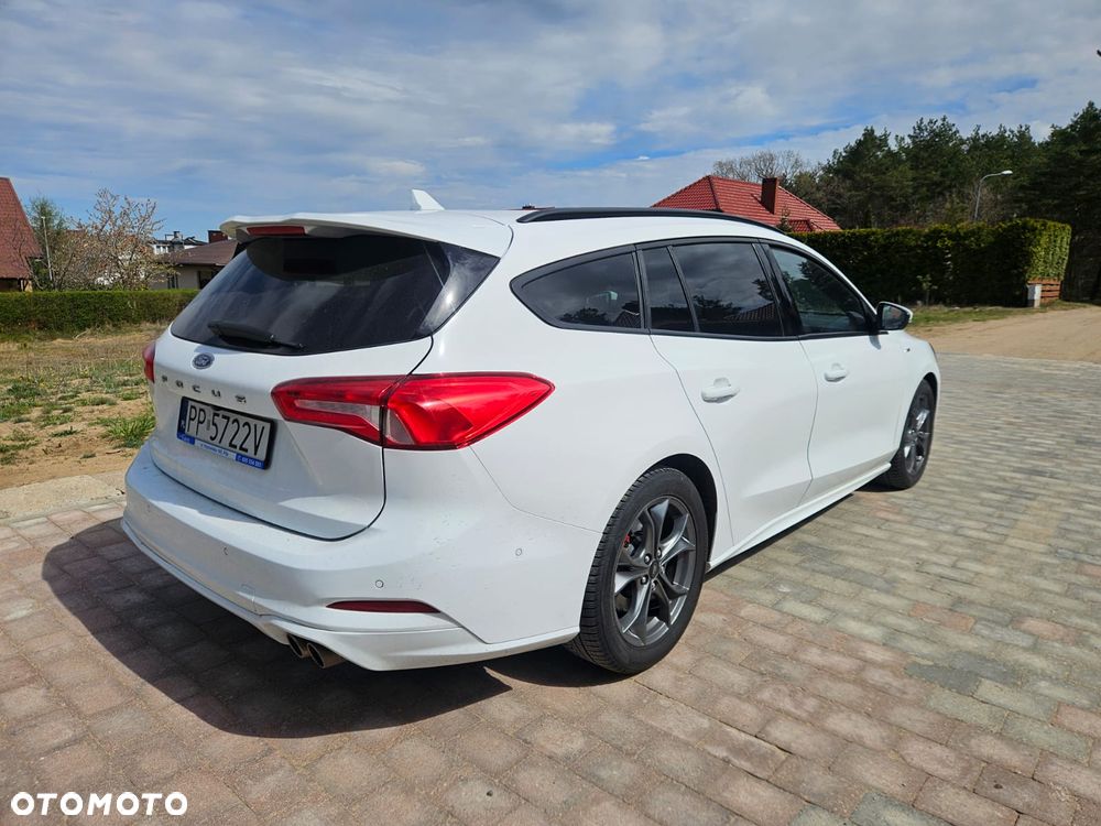 Ford Focus 1.5 EcoBoost ST-Line - 8